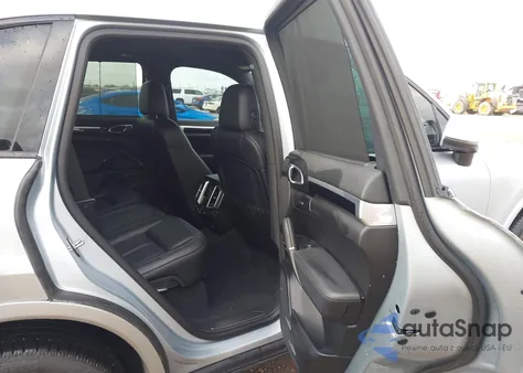 2017 Porsche Cayenne Platinum Edition из США, поврежденный, VIN WP1AA2A23HKA86223